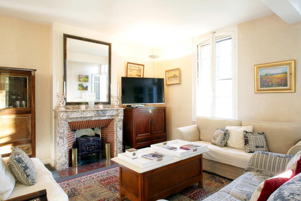 Maison De Maitre A Bram # Jacuzzi ภายนอก รูปภาพ